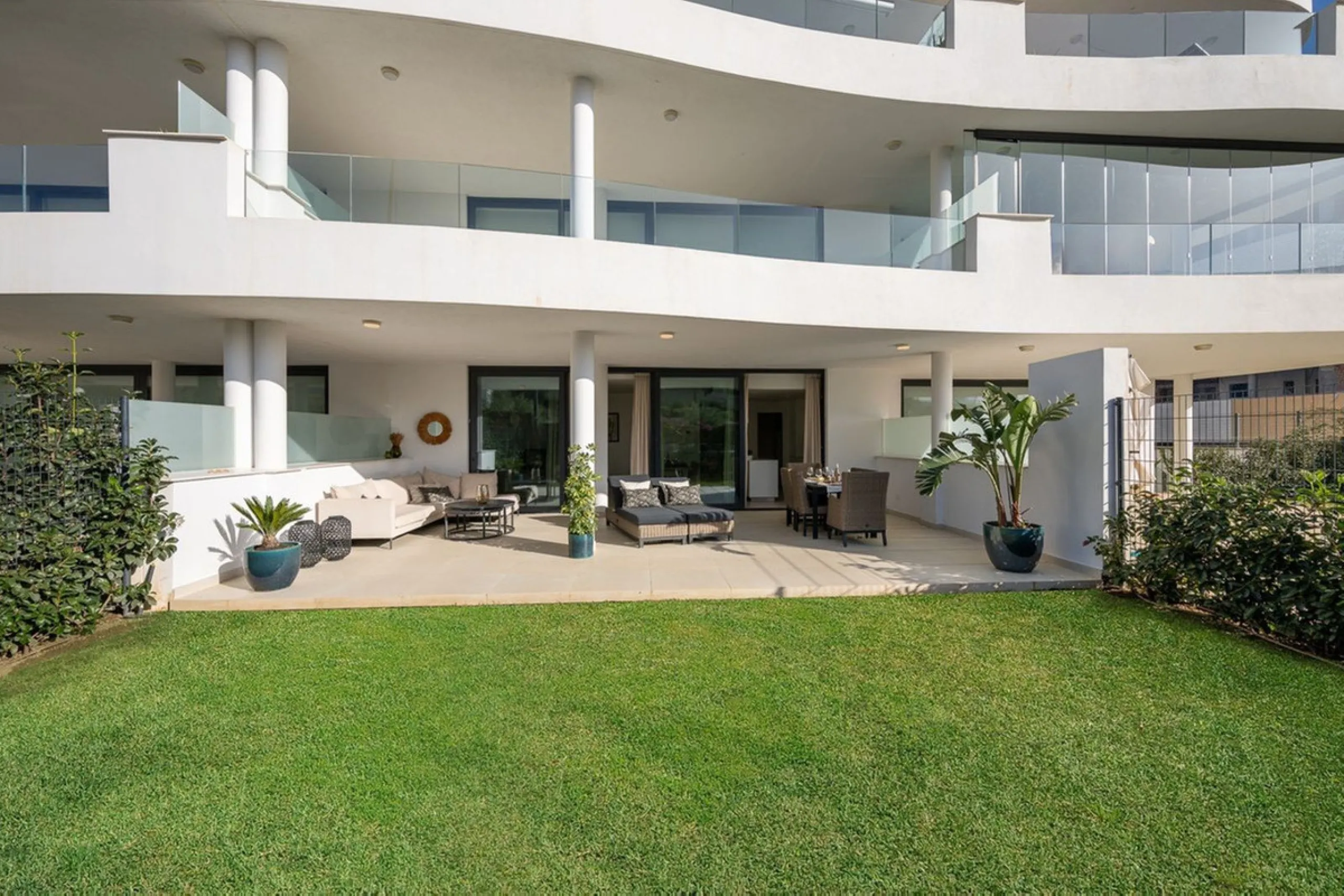APARTMENT WITH TOURIST LICENSE.