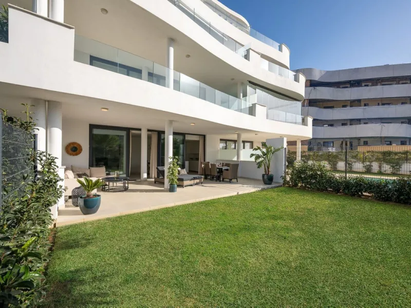 APARTMENT WITH TOURIST LICENSE.