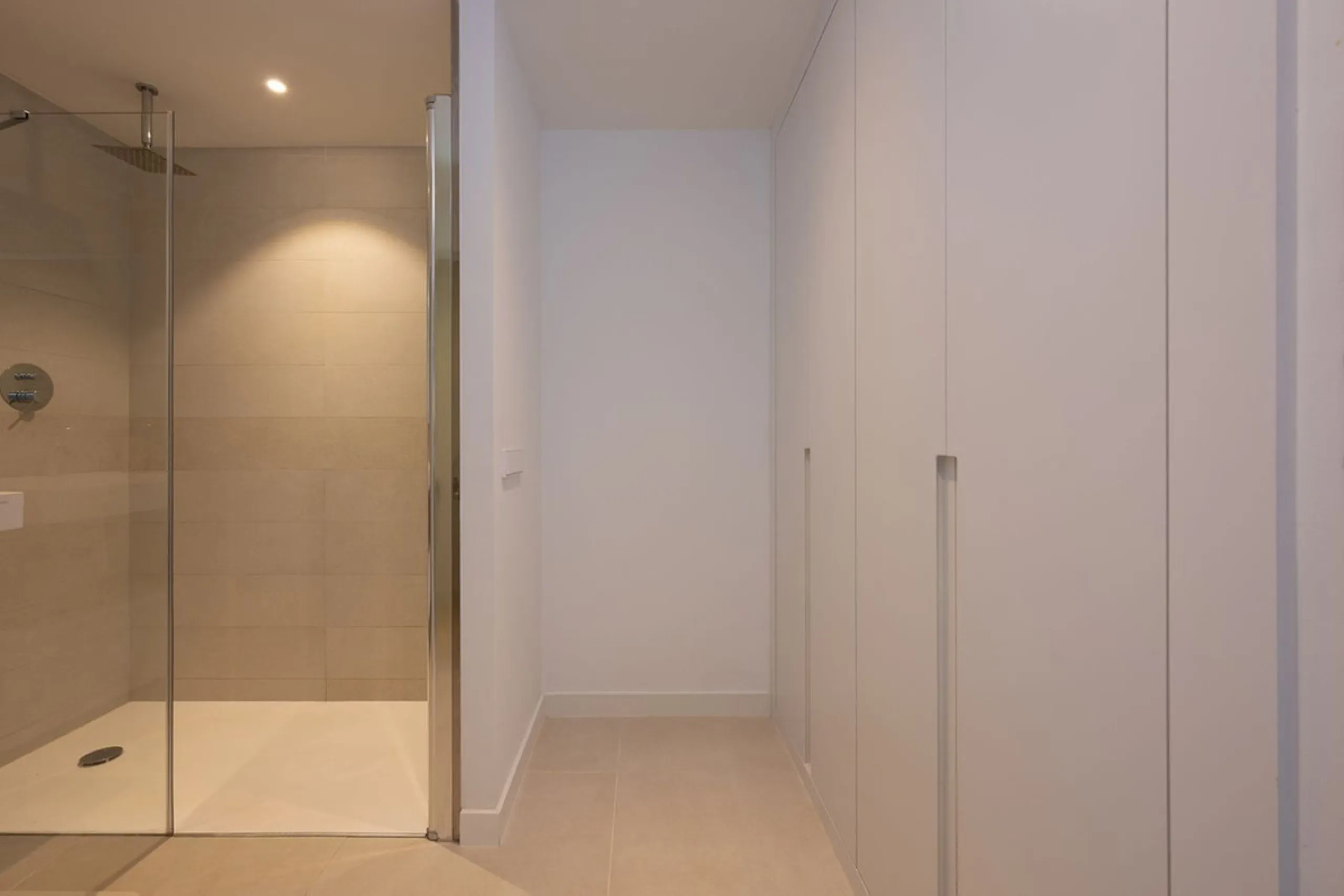 APARTMENT WITH TOURIST LICENSE.