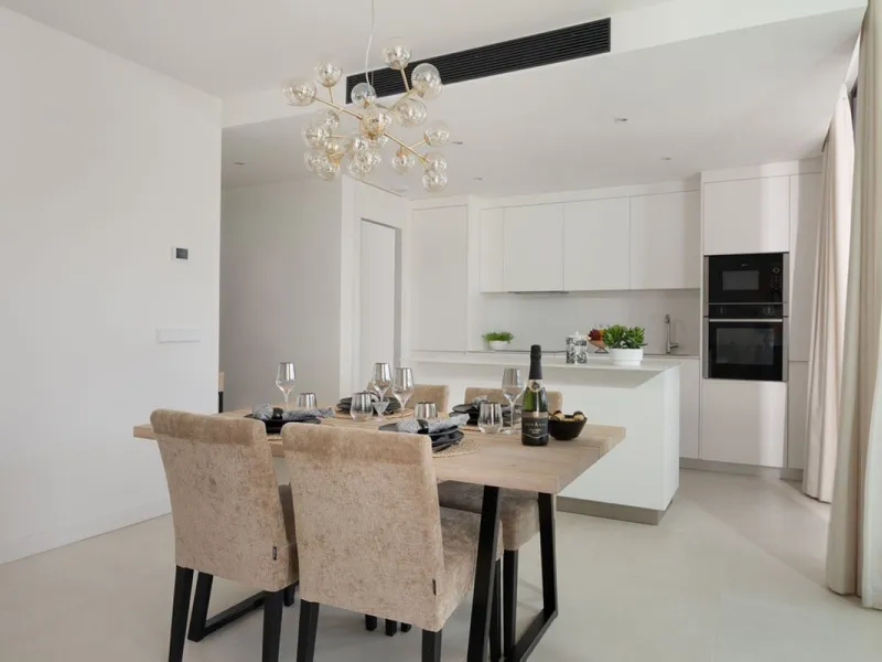 APARTMENT WITH TOURIST LICENSE.