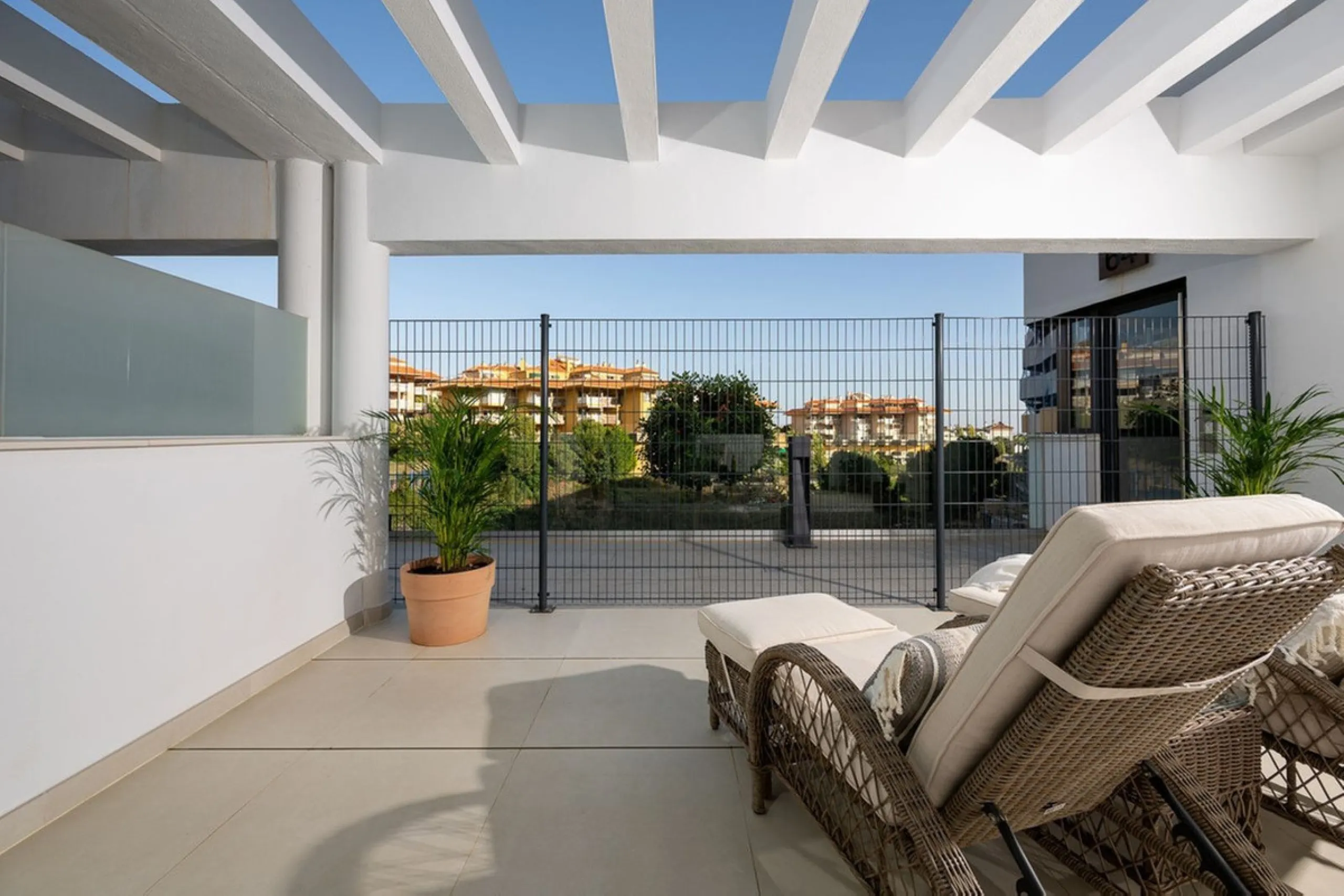 APARTMENT WITH TOURIST LICENSE.