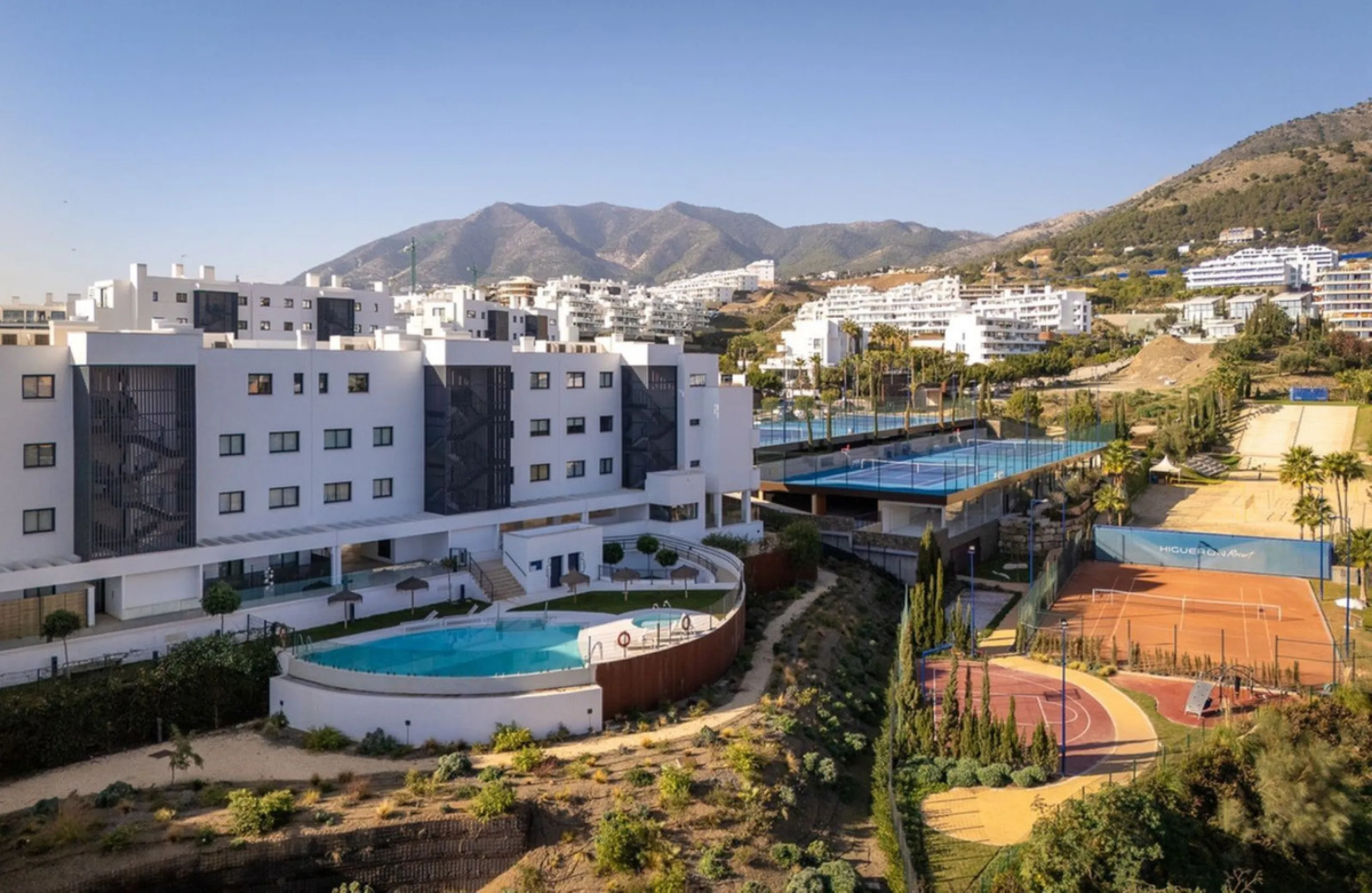 APARTMENT WITH TOURIST LICENSE.