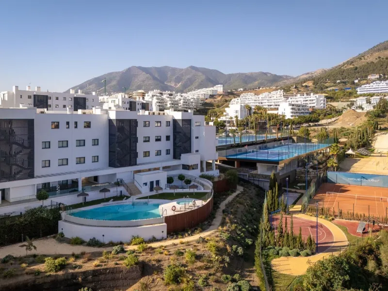 APARTMENT WITH TOURIST LICENSE.