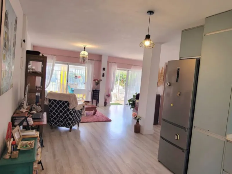 Apartment - Ground Floor Apartment в продаже в Mijas, Málaga. В доме 2 спален и 1 ванных комнат. Площадь дома 120 м². Площадь участка 20 м²