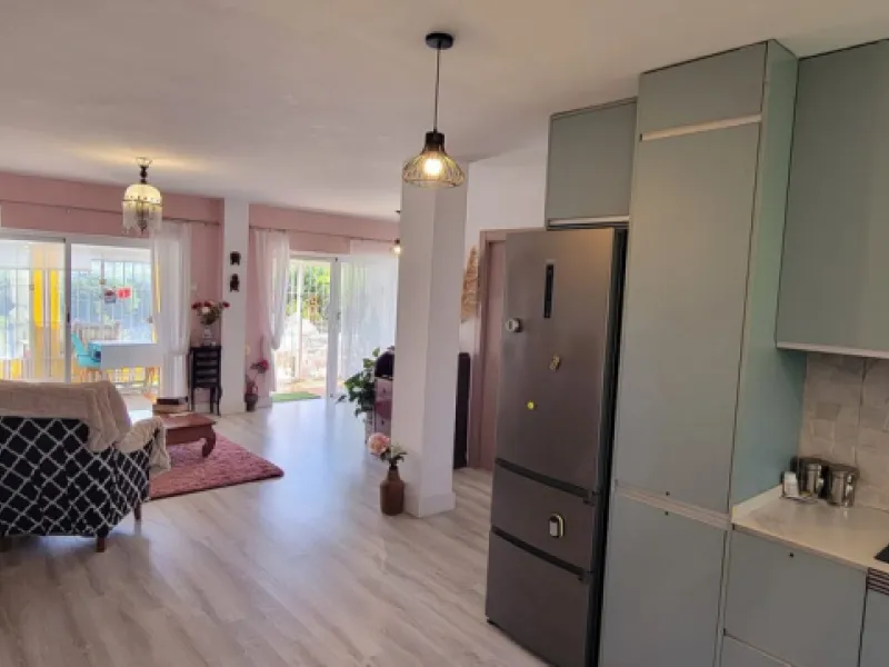 Apartment - Ground Floor Apartment в продаже в Mijas, Málaga. В доме 2 спален и 1 ванных комнат. Площадь дома 120 м². Площадь участка 20 м²