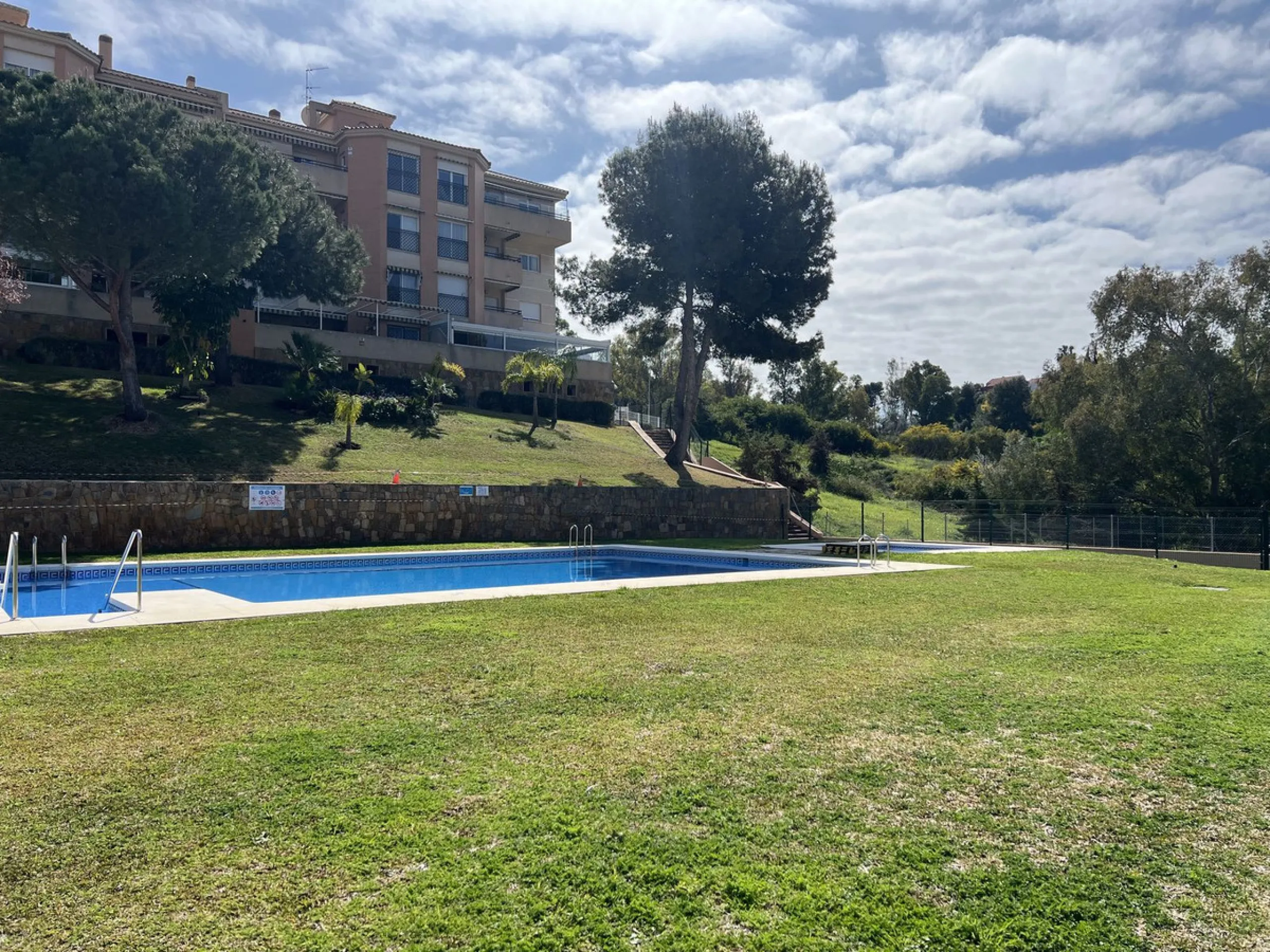 Apartment - Middle Floor Apartment в продаже в Málaga, Málaga. В доме 2 спален и 2 ванных комнат. Площадь дома 123 м²
