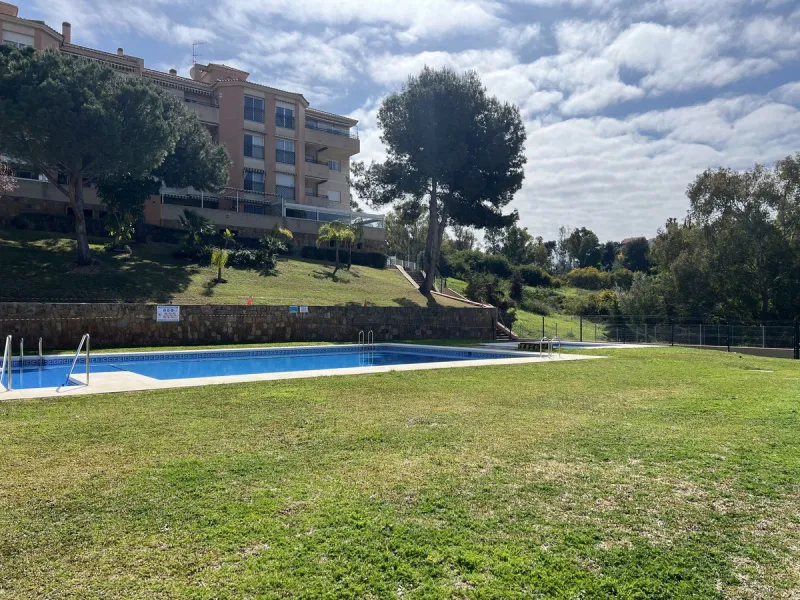 Apartment - Middle Floor Apartment в продаже в Málaga, Málaga. В доме 2 спален и 2 ванных комнат. Площадь дома 123 м²