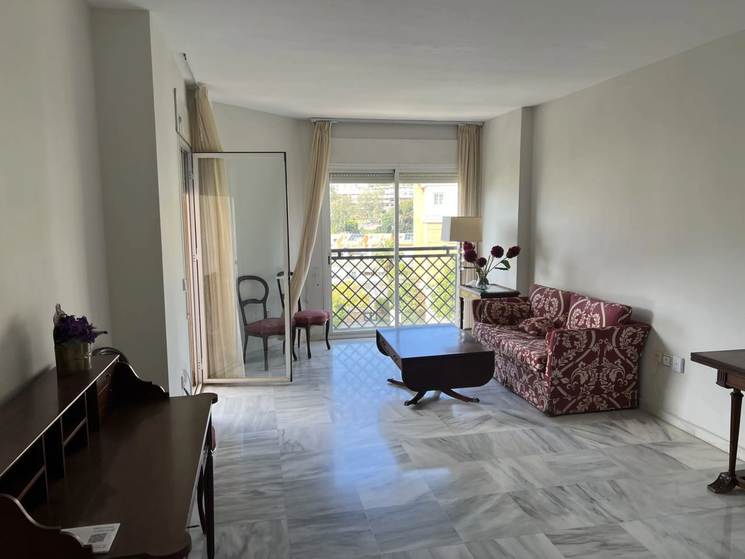 Apartment - Middle Floor Apartment в продаже в Málaga, Málaga. В доме 2 спален и 2 ванных комнат. Площадь дома 123 м²