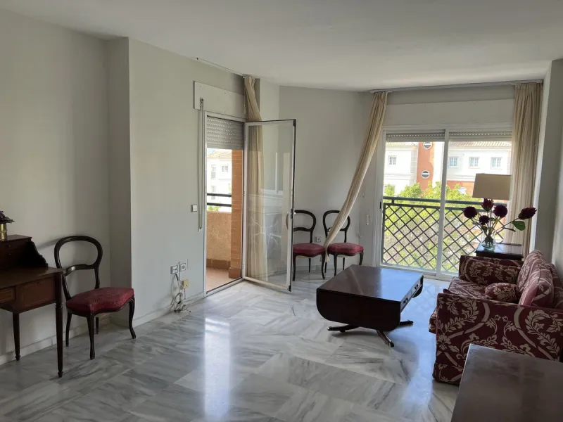 Apartment - Middle Floor Apartment в продаже в Málaga, Málaga. В доме 2 спален и 2 ванных комнат. Площадь дома 123 м²