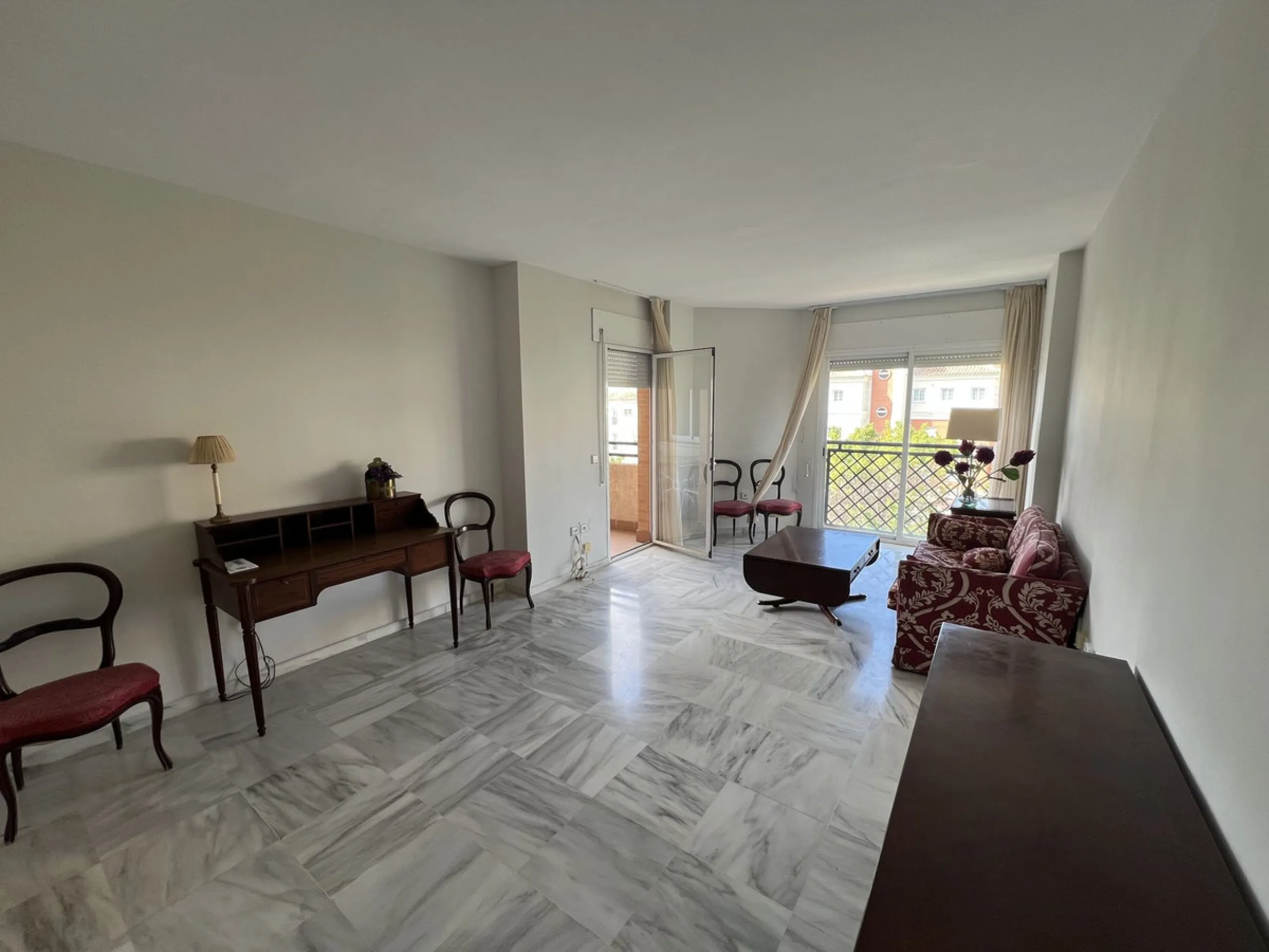 Apartment - Middle Floor Apartment в продаже в Málaga, Málaga. В доме 2 спален и 2 ванных комнат. Площадь дома 123 м²