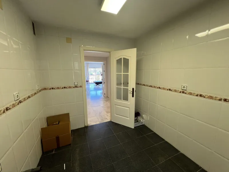Apartment - Middle Floor Apartment в продаже в Málaga, Málaga. В доме 2 спален и 2 ванных комнат. Площадь дома 123 м²