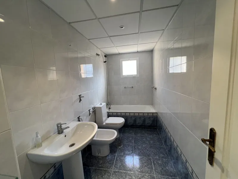 Apartment - Middle Floor Apartment в продаже в Málaga, Málaga. В доме 2 спален и 2 ванных комнат. Площадь дома 123 м²