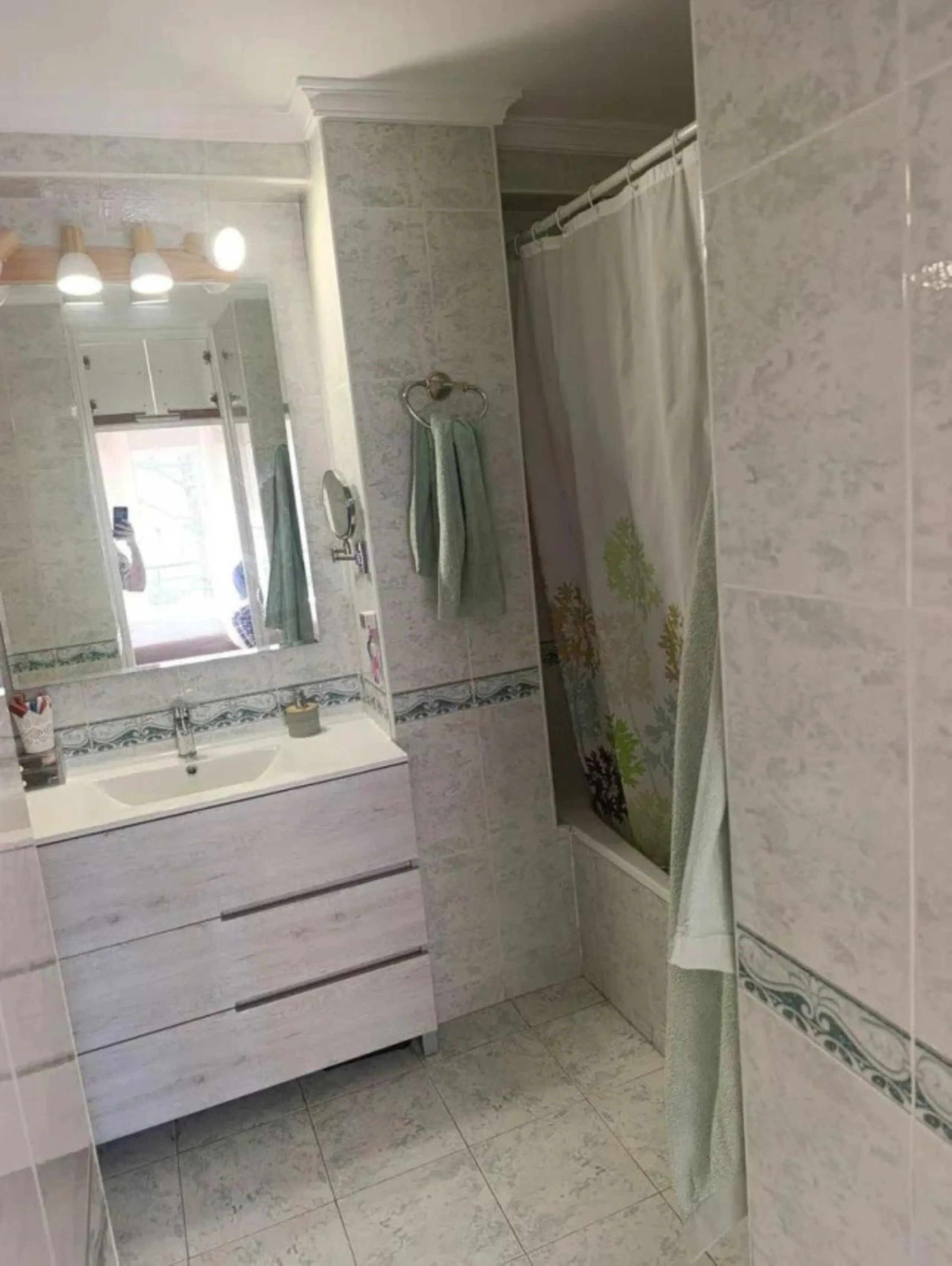 Middle Floor Apartment, Marbella, Costa del Sol.