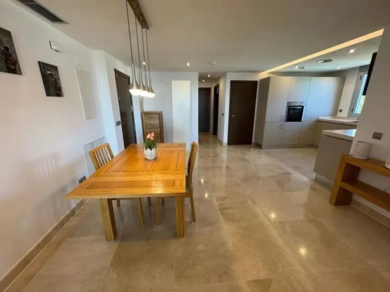 Stunning corner first-floor apartment with superb sea and mountain views, located in the protected area of La Mairena (UNESCO Biosphere Reserve) on the hills above Elviria.