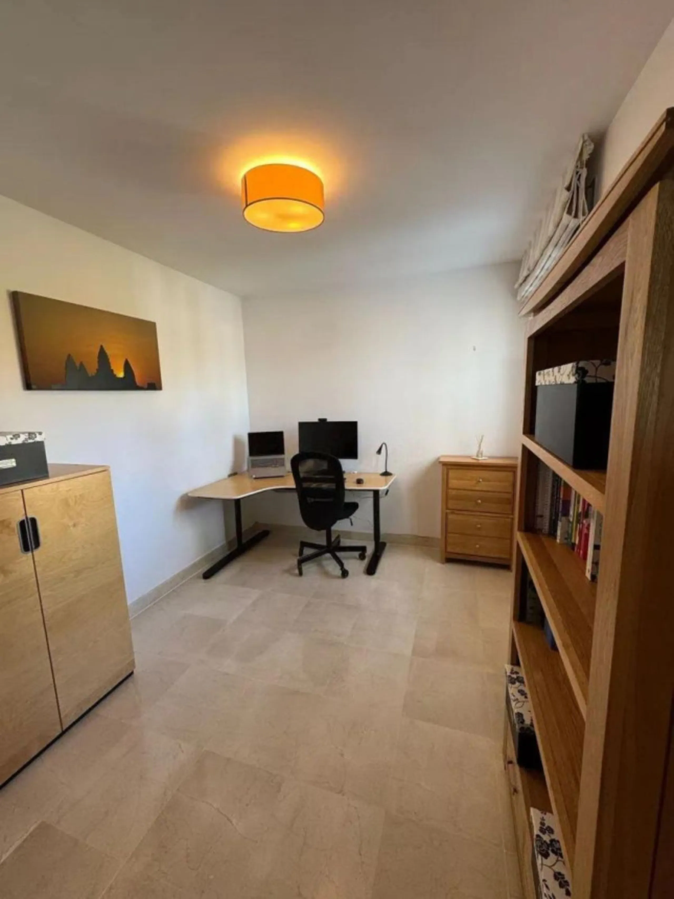 Stunning corner first-floor apartment with superb sea and mountain views, located in the protected area of La Mairena (UNESCO Biosphere Reserve) on the hills above Elviria.