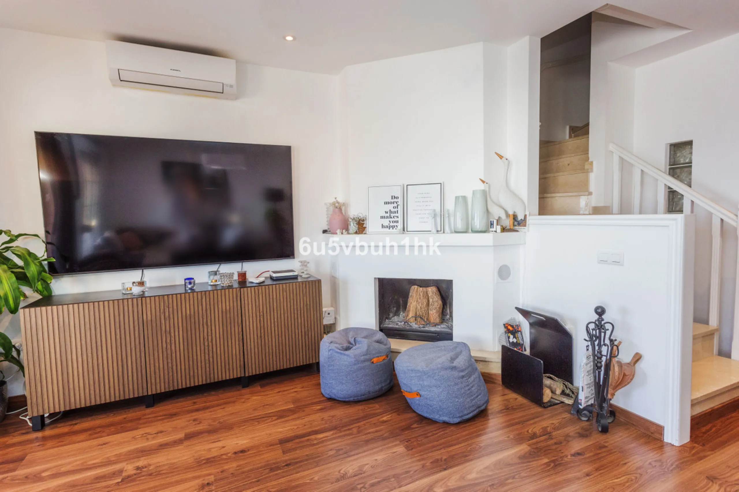 House - Townhouse в продаже в Benalmadena, Málaga. В доме 4 спален и 3 ванных комнат. Площадь дома 200 м². Площадь участка 200 м²
