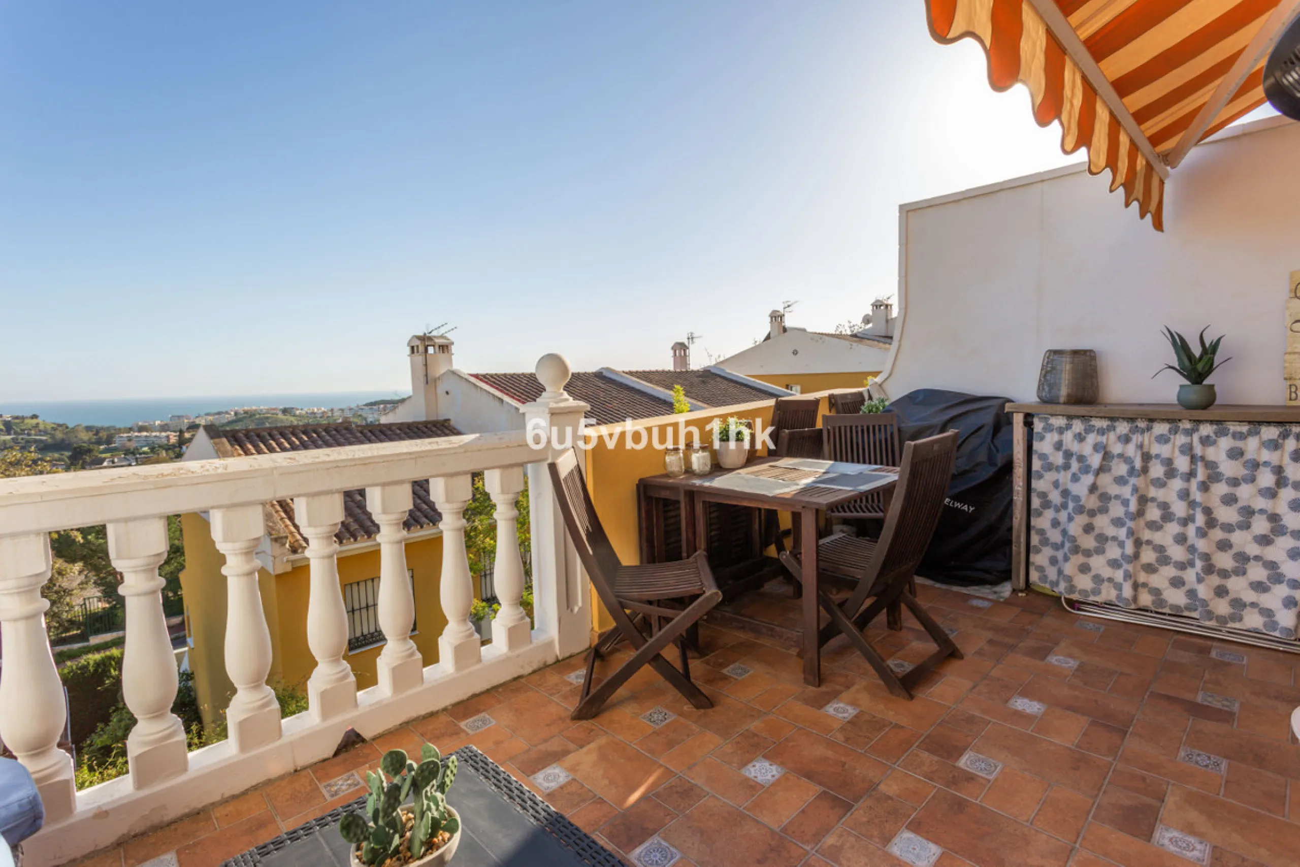 House - Townhouse в продаже в Benalmadena, Málaga. В доме 4 спален и 3 ванных комнат. Площадь дома 200 м². Площадь участка 200 м²