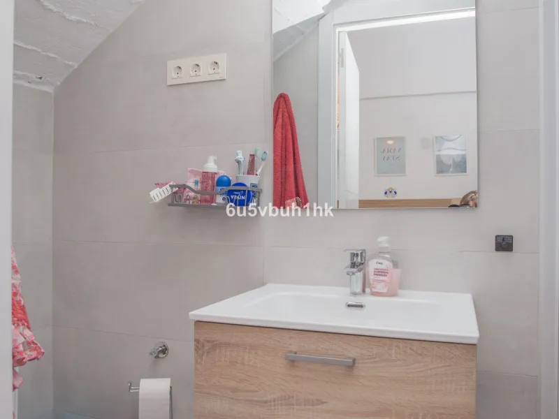 House - Townhouse в продаже в Benalmadena, Málaga. В доме 4 спален и 3 ванных комнат. Площадь дома 200 м². Площадь участка 200 м²