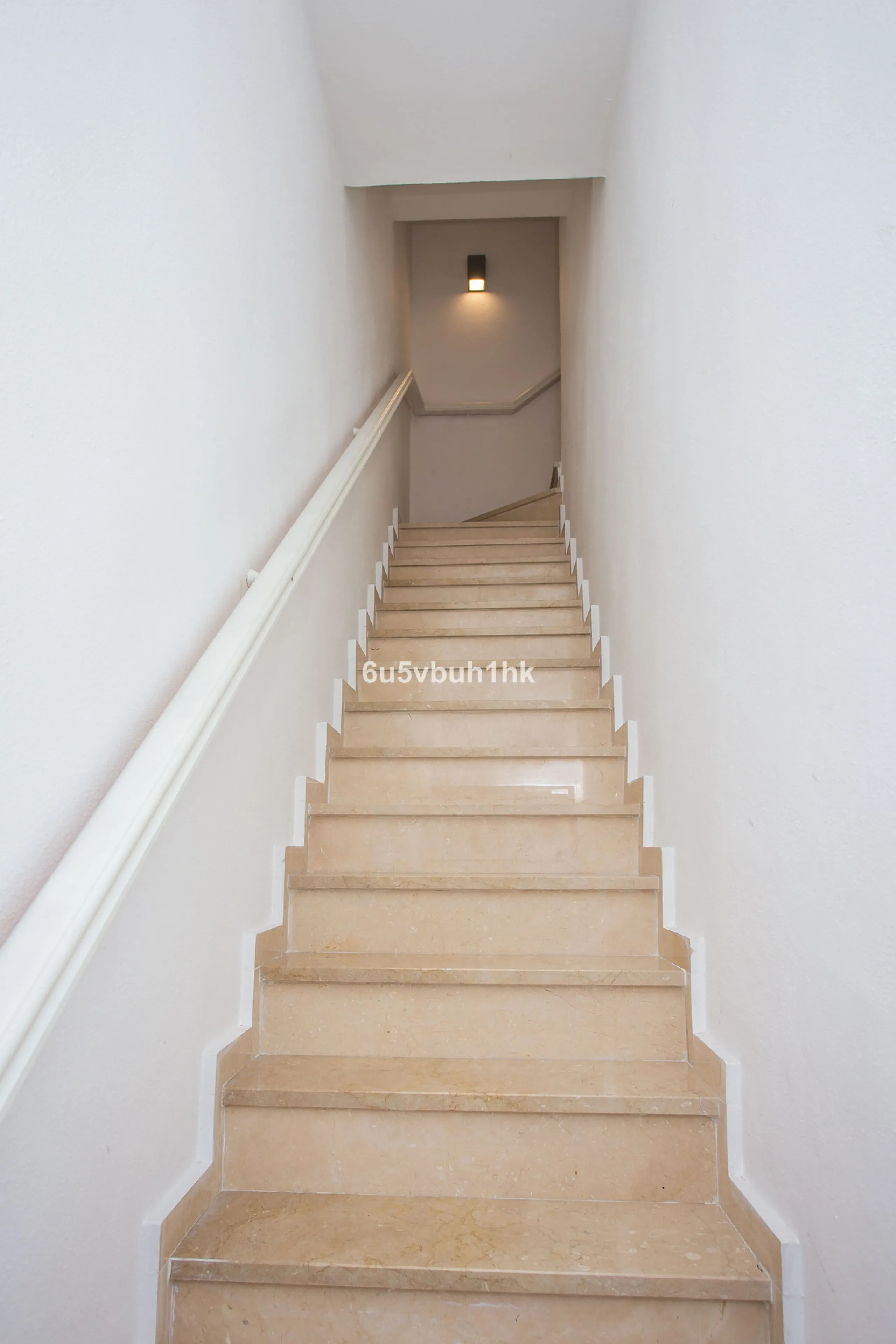 House - Townhouse в продаже в Benalmadena, Málaga. В доме 4 спален и 3 ванных комнат. Площадь дома 200 м². Площадь участка 200 м²