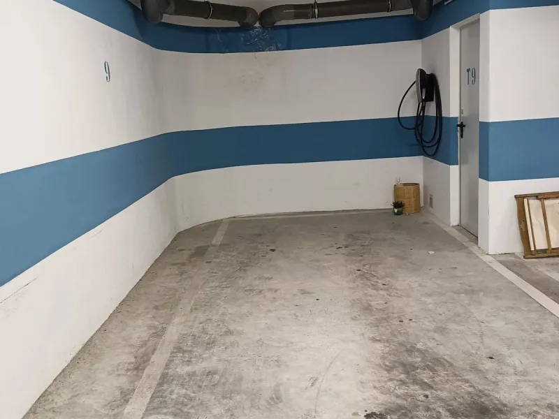 Exclusive corner penthouse built in 2021, located in the heart of Torremolinos, in a modern building with only a few neighbours, offering privacy and tranquillity while being within walking distance of all amenities.
