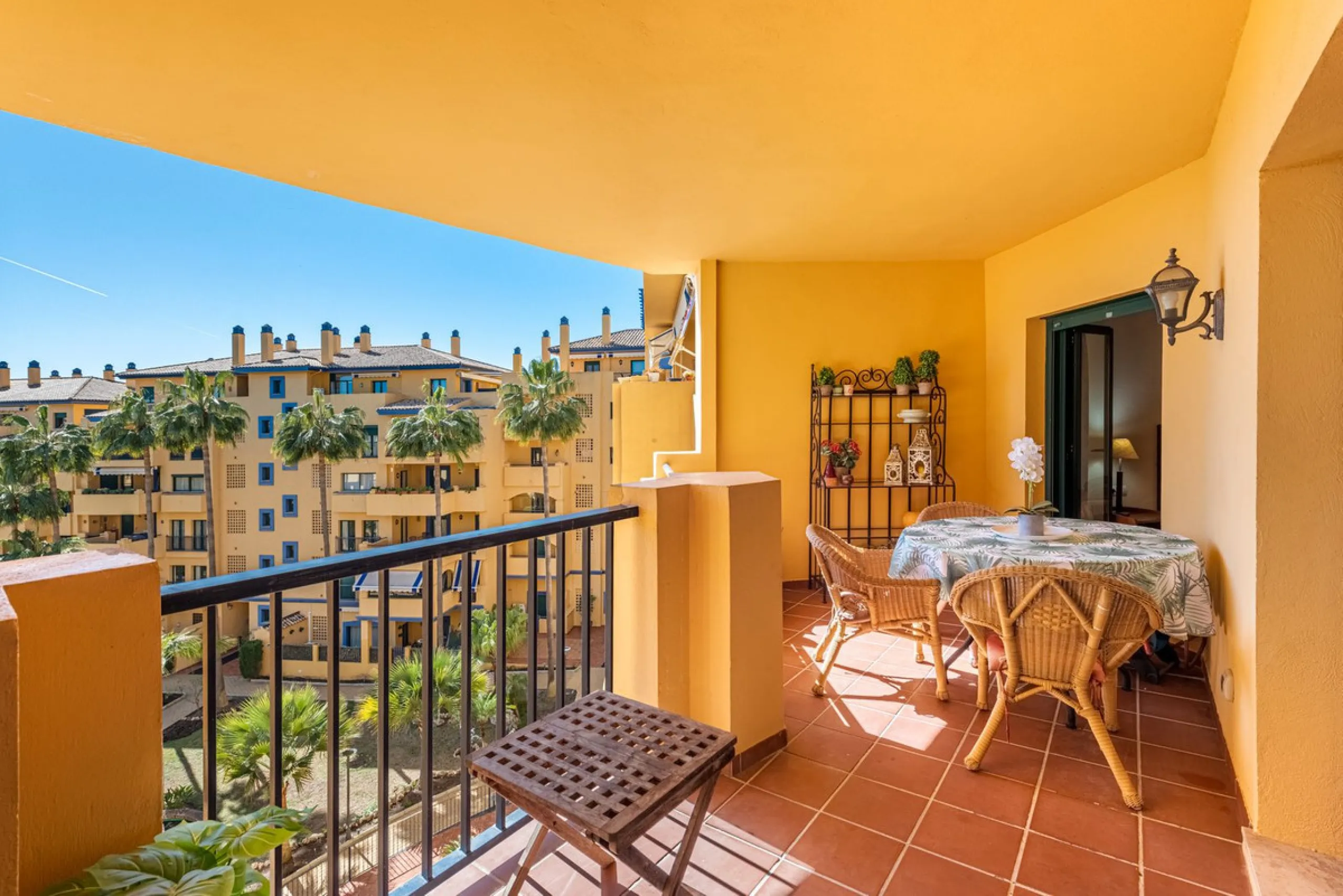 Beachside Apartment in the Heart of San Pedro!