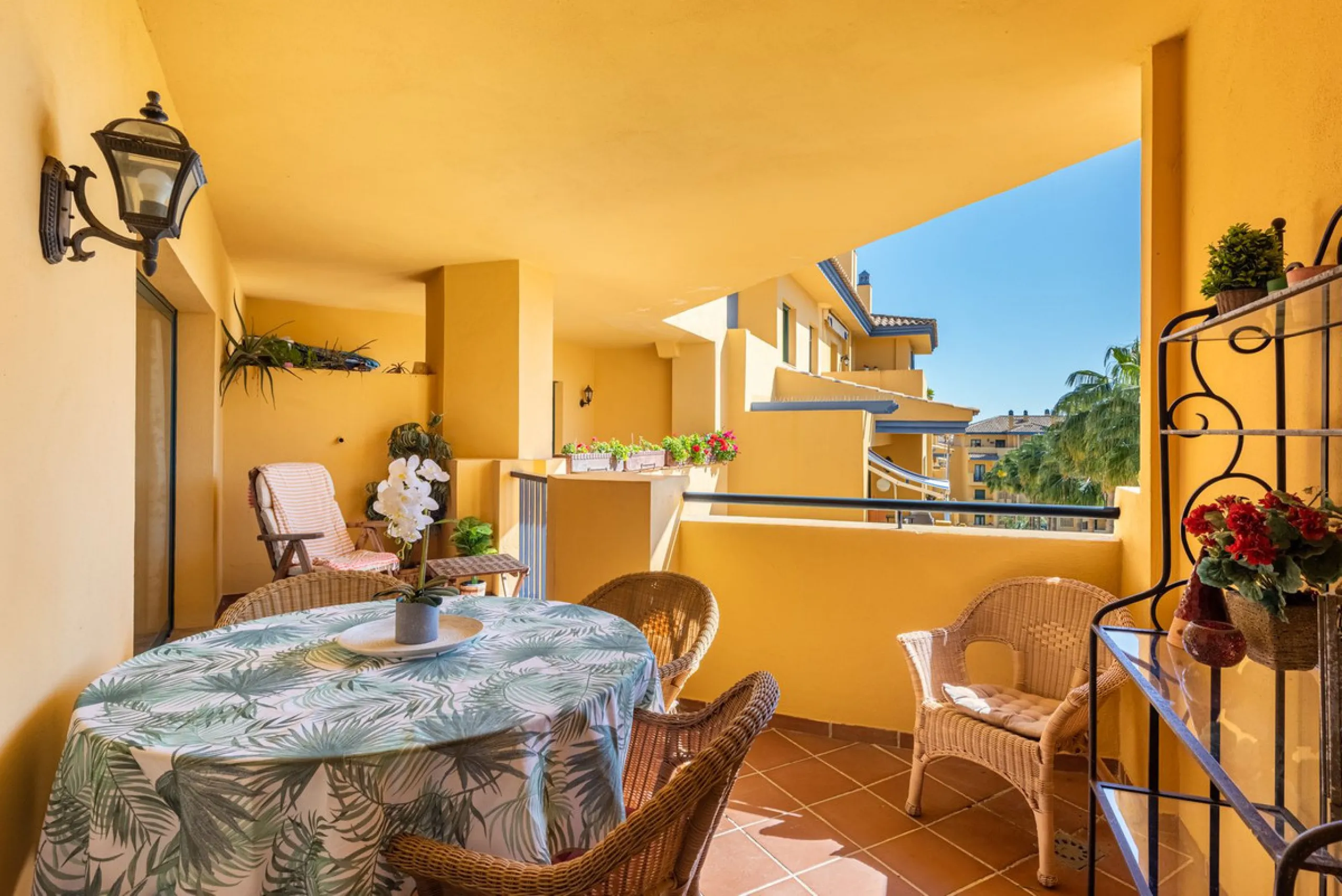 Beachside Apartment in the Heart of San Pedro!