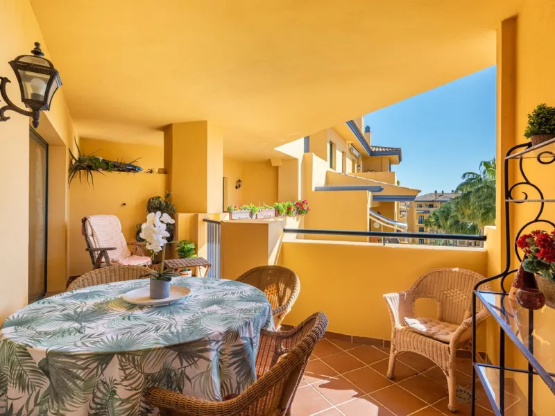 Beachside Apartment in the Heart of San Pedro!