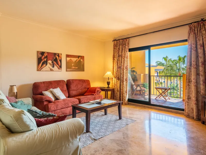 Beachside Apartment in the Heart of San Pedro!