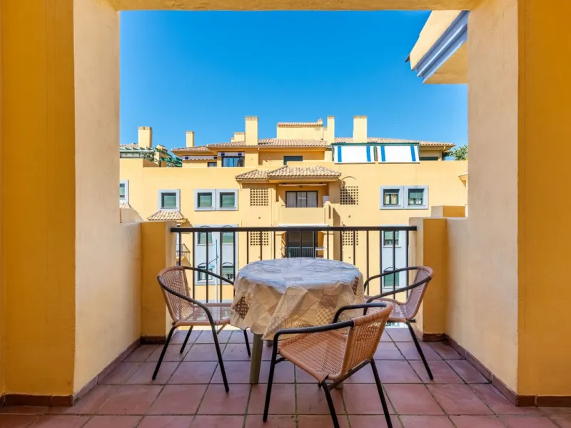 Beachside Apartment in the Heart of San Pedro!