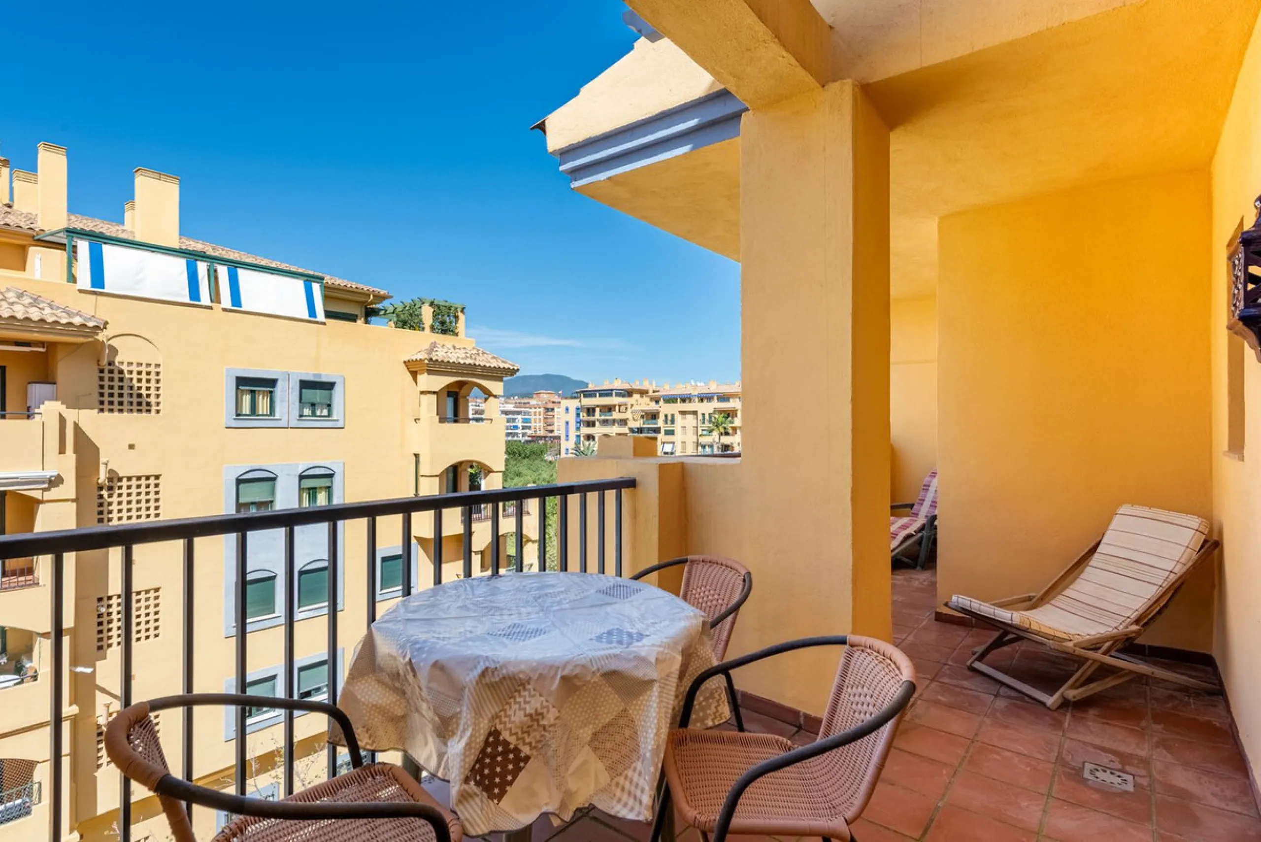 Beachside Apartment in the Heart of San Pedro!