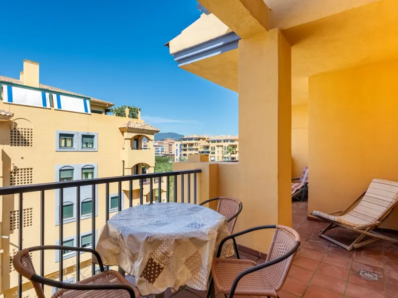 Beachside Apartment in the Heart of San Pedro!