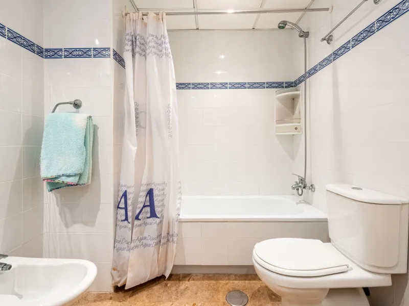 Beachside Apartment in the Heart of San Pedro!