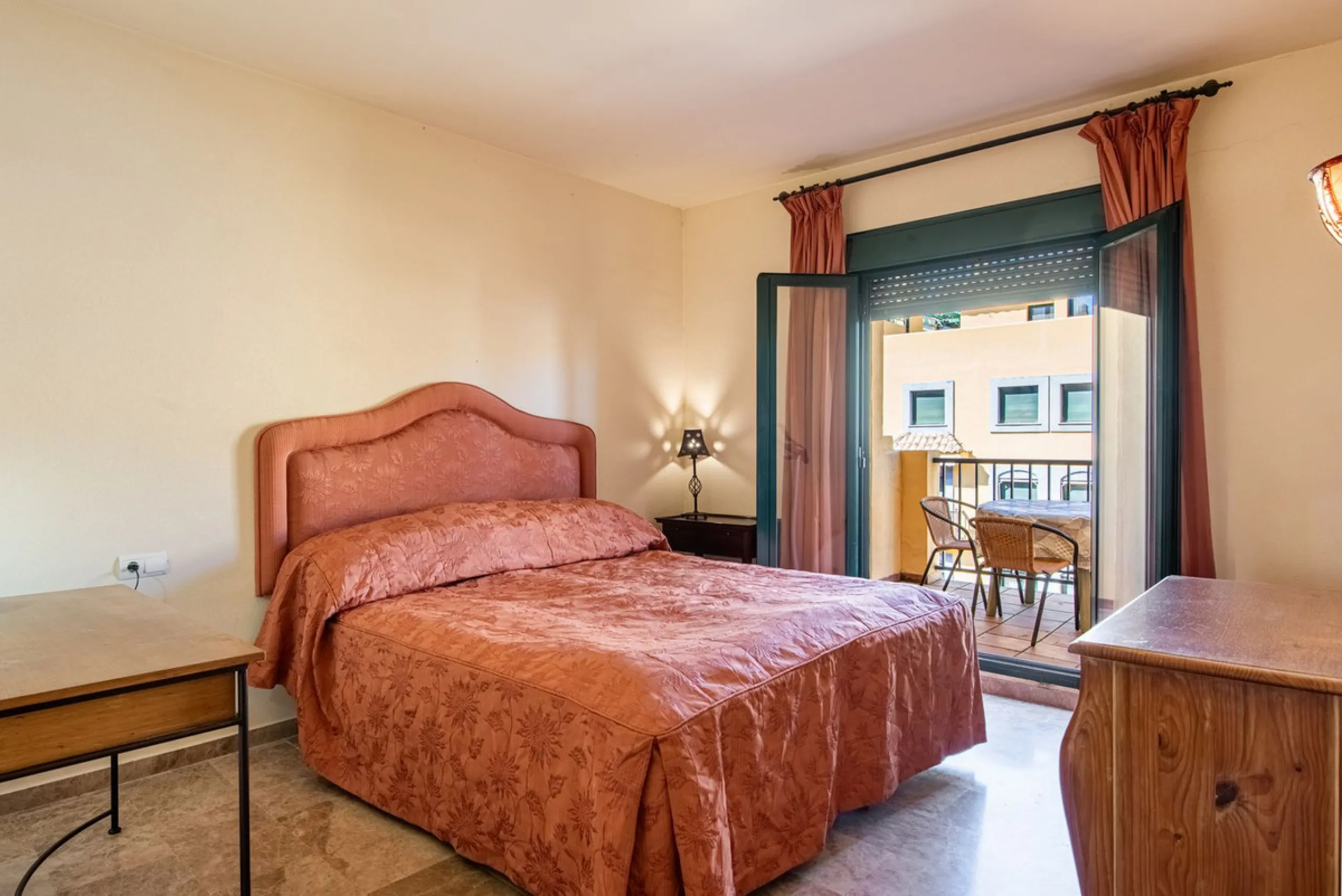 Beachside Apartment in the Heart of San Pedro!