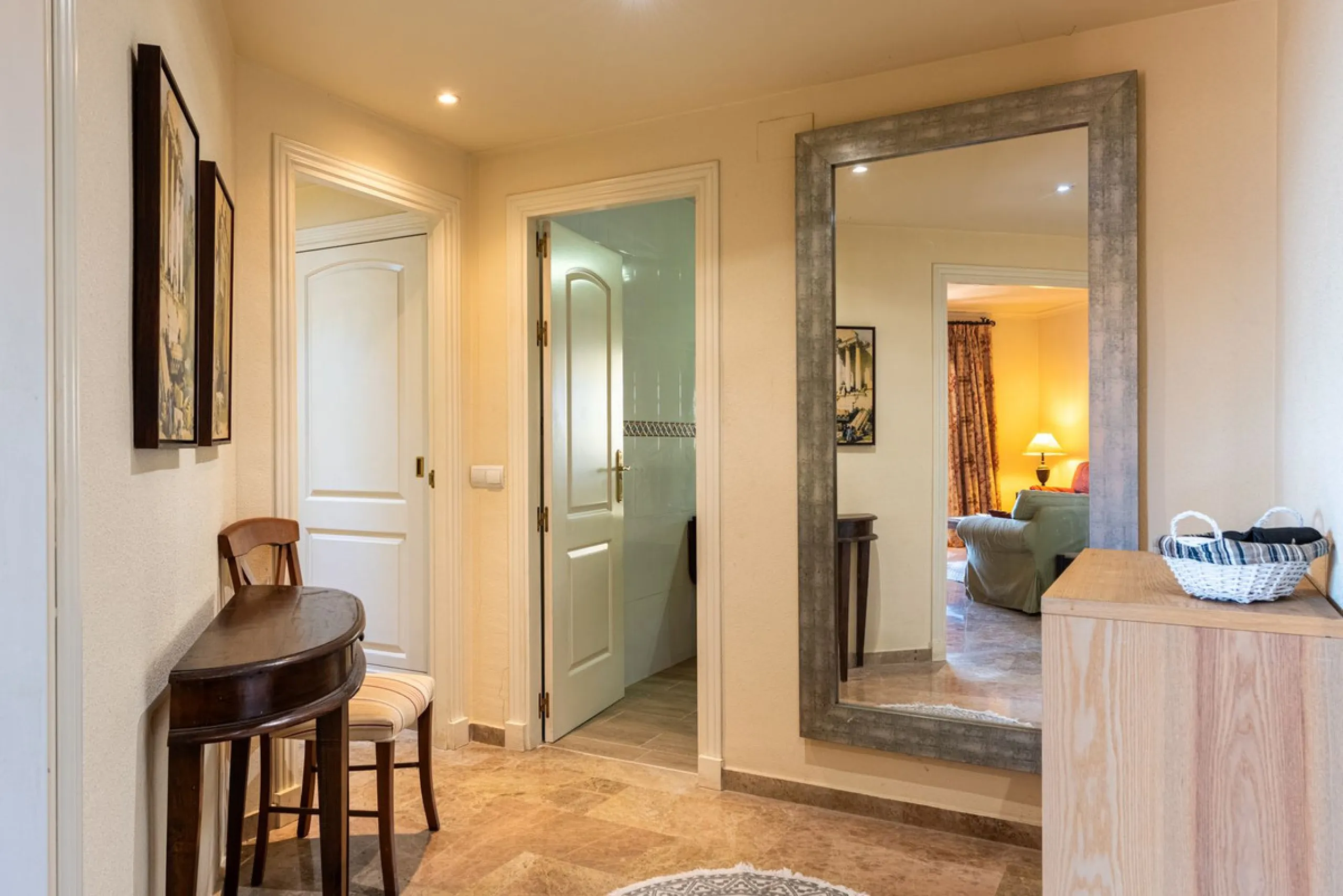 Beachside Apartment in the Heart of San Pedro!