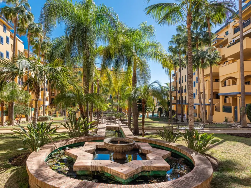 Beachside Apartment in the Heart of San Pedro!