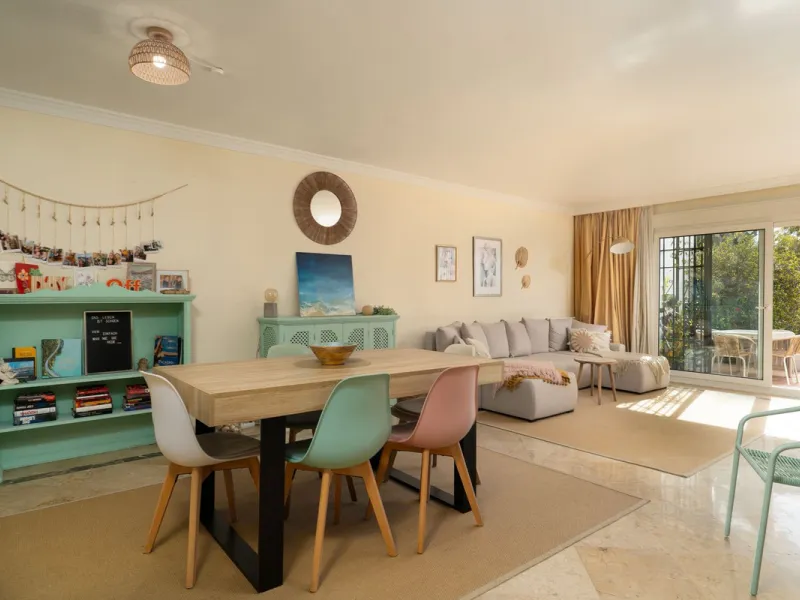 This unique duplex townhouse is located in the sought-after area of Nueva Atalaya (Estepona), within an exclusive residential complex of just 24 homes, offering privacy, tranquility, and a strong sense of community.