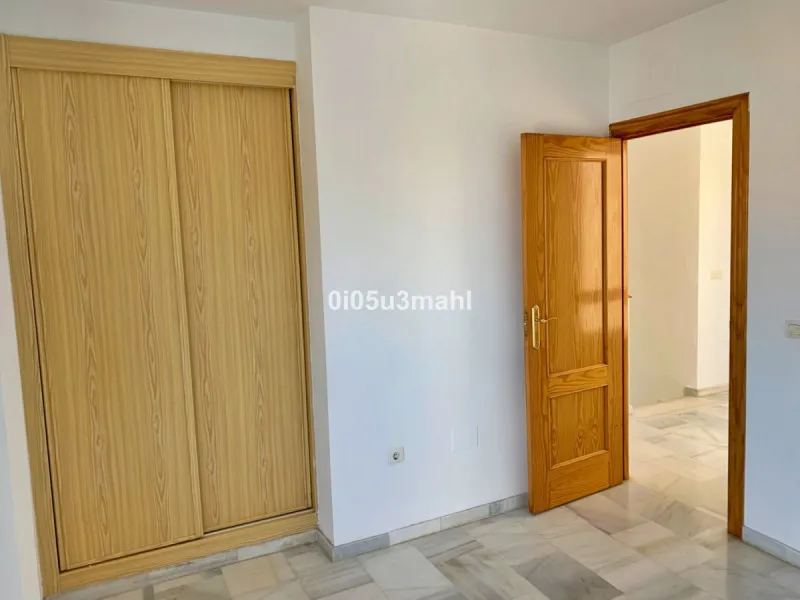 If you're looking for a home where the outdoor space takes centre stage and you can enjoy the fresh air in complete privacy, this magnificent corner villa is the perfect opportunity.