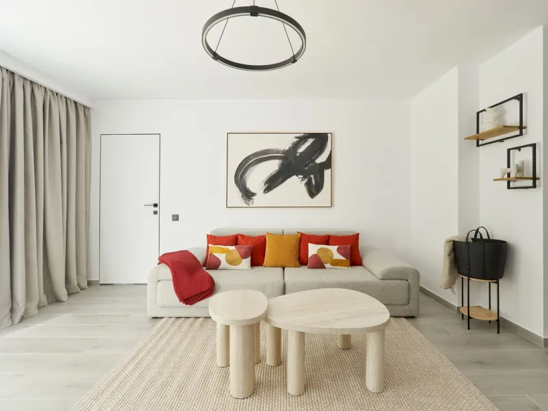 Fully Renovated 2-Bedroom Apartment for Sale in Conjunto Casaño – Nueva Andalucía