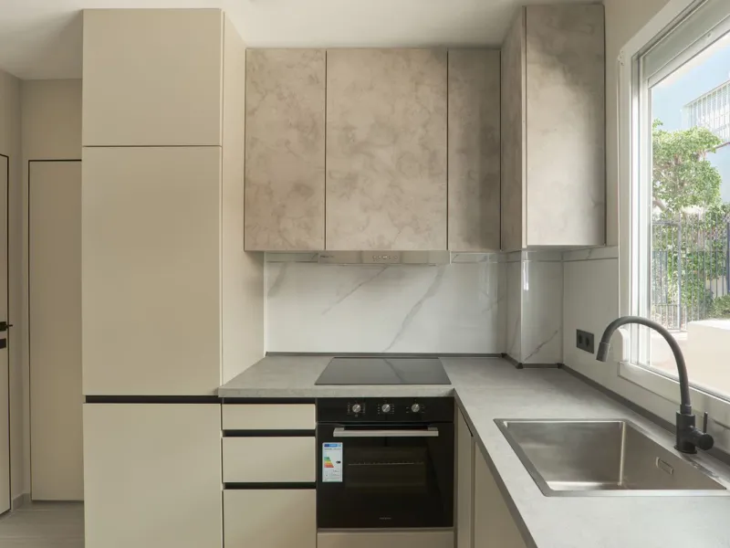 Fully Renovated 2-Bedroom Apartment for Sale in Conjunto Casaño – Nueva Andalucía