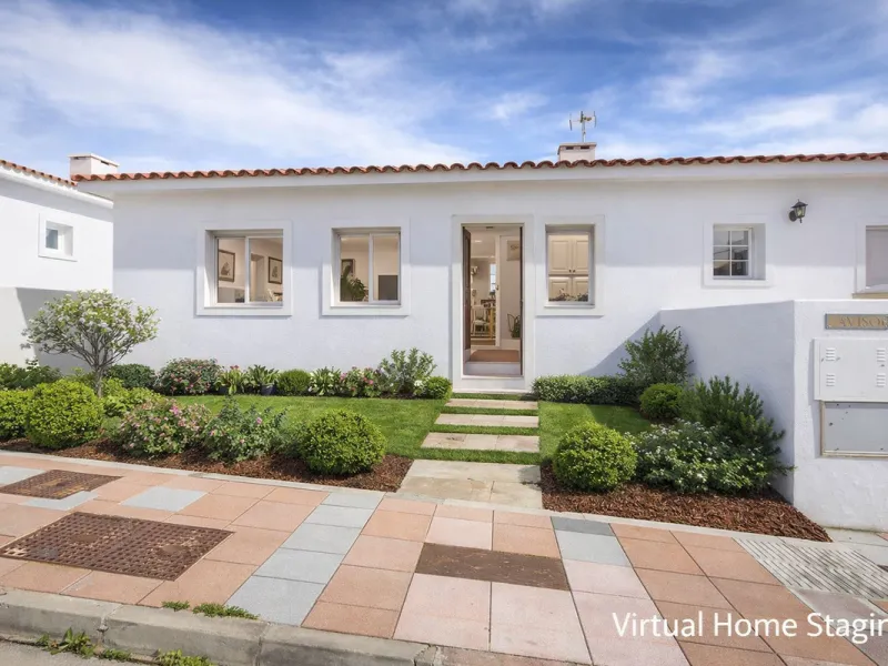 SEMI-DETACHED HOUSE WITH SEA VIEWS AND GREAT POTENTIAL IN LA DUQUESA