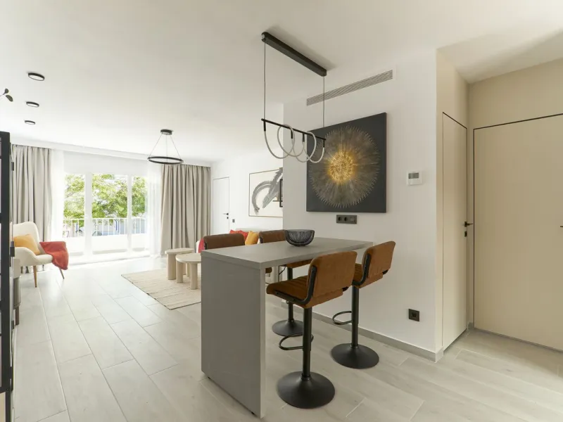 Fully Renovated 2-Bedroom Apartment for Sale in Conjunto Casaño – Nueva Andalucía