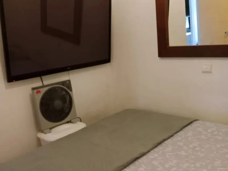 Apartment with 68 m²  2 bedrooms  just 5 minutes from the center of Marbella in the Mirador Padel Club area. It comprises a living room with direct access to a south-east facing terrace, 2 bedrooms, 1 bathroom, and a fully equipped kitchen. It is very wel
