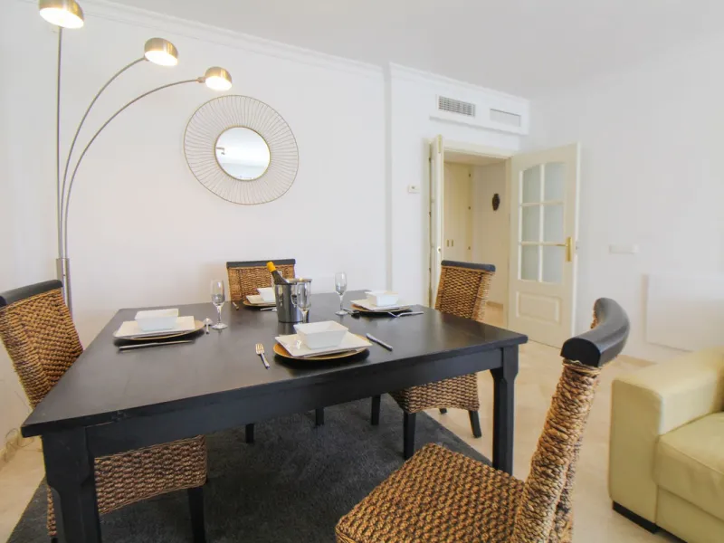 This spacious well-maintained and competitively priced, two-bedroom ground floor apartment, featuring a private terrace and 97m² private garden, offers a peaceful retreat in the prestigious La Mairena area. Nestled in the foothills of the Sierra de las Ni