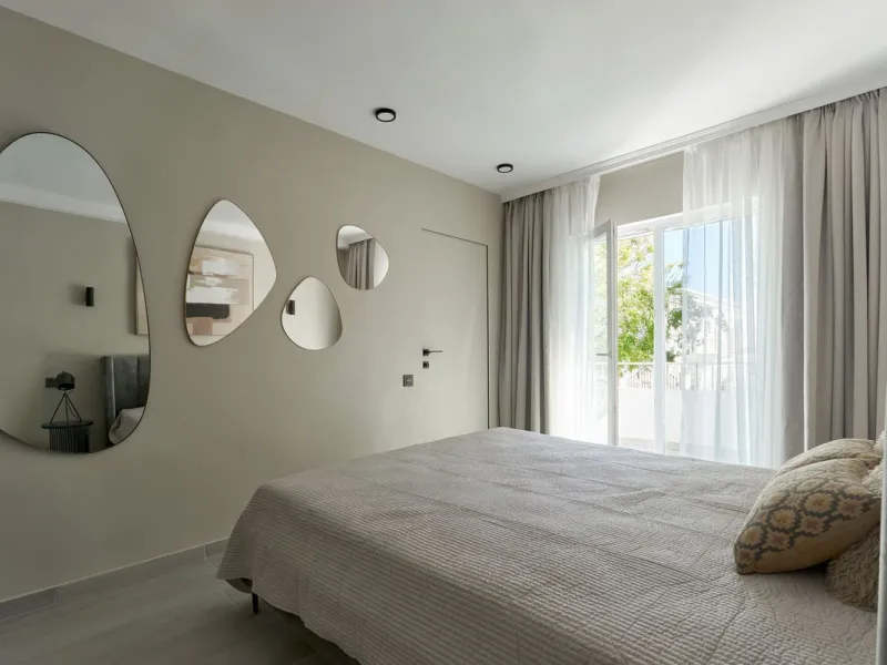 Fully Renovated 2-Bedroom Apartment for Sale in Conjunto Casaño – Nueva Andalucía