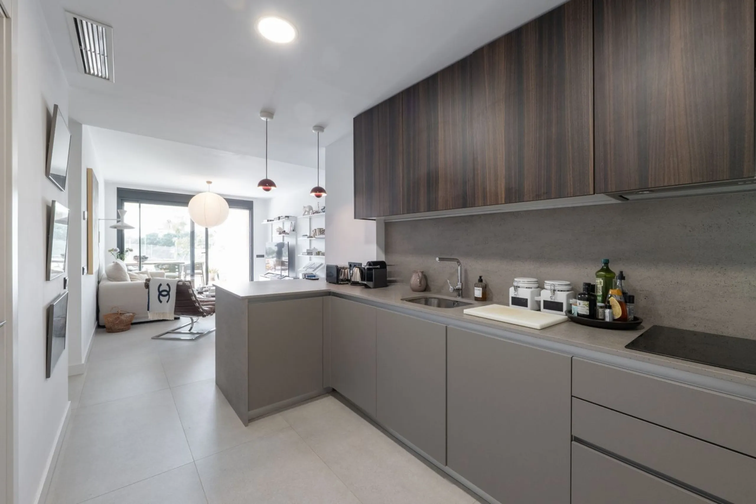 Modern Luxury Ground Floor Apartment