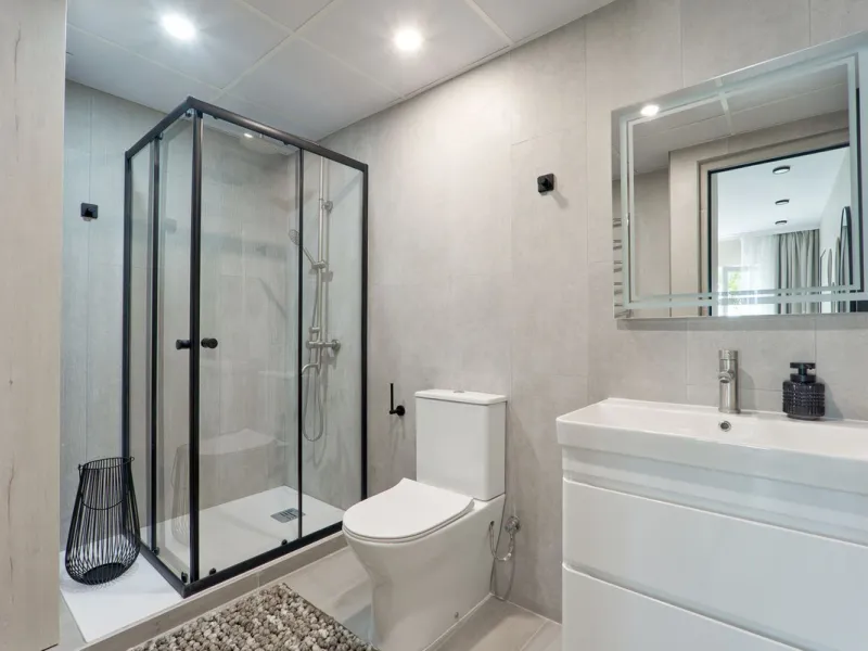 Fully Renovated 2-Bedroom Apartment for Sale in Conjunto Casaño – Nueva Andalucía