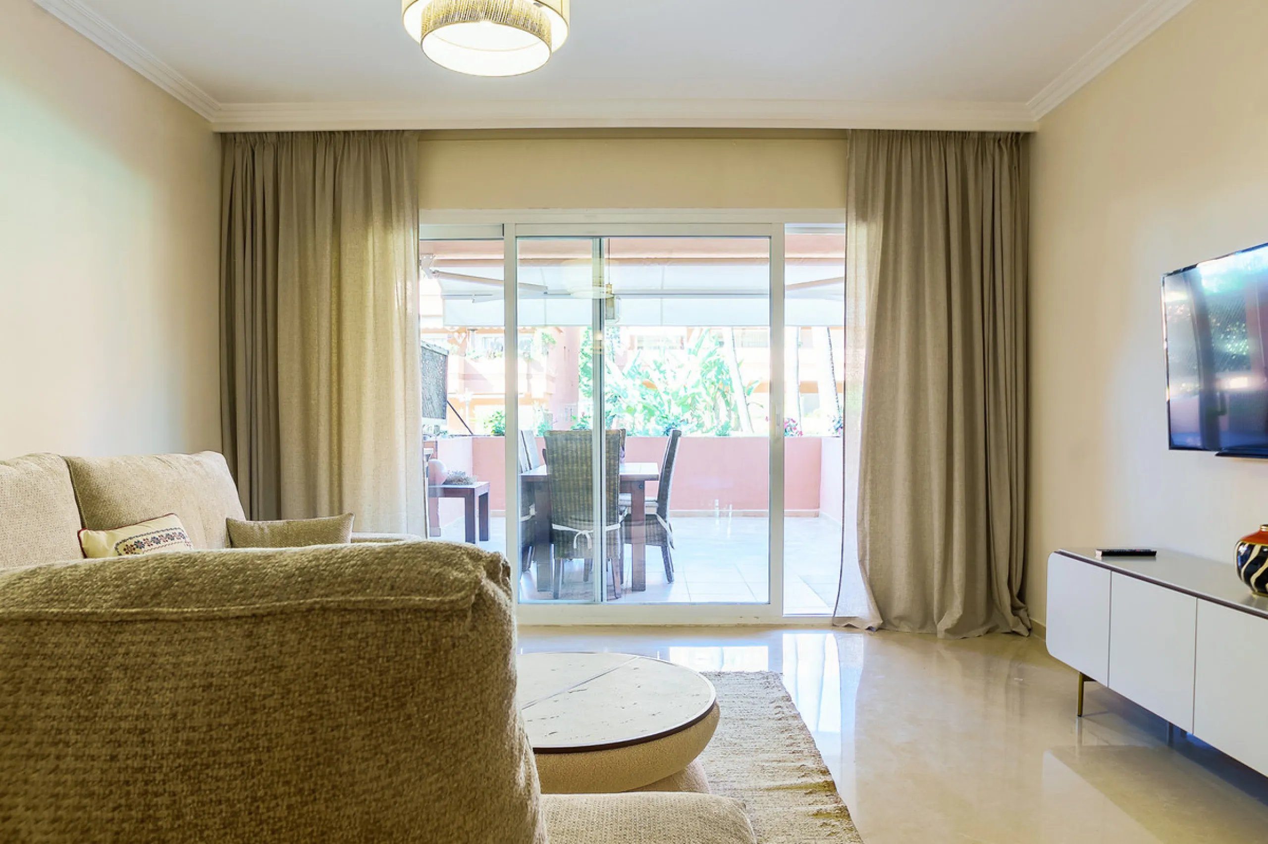 Available for rent only from March to October.