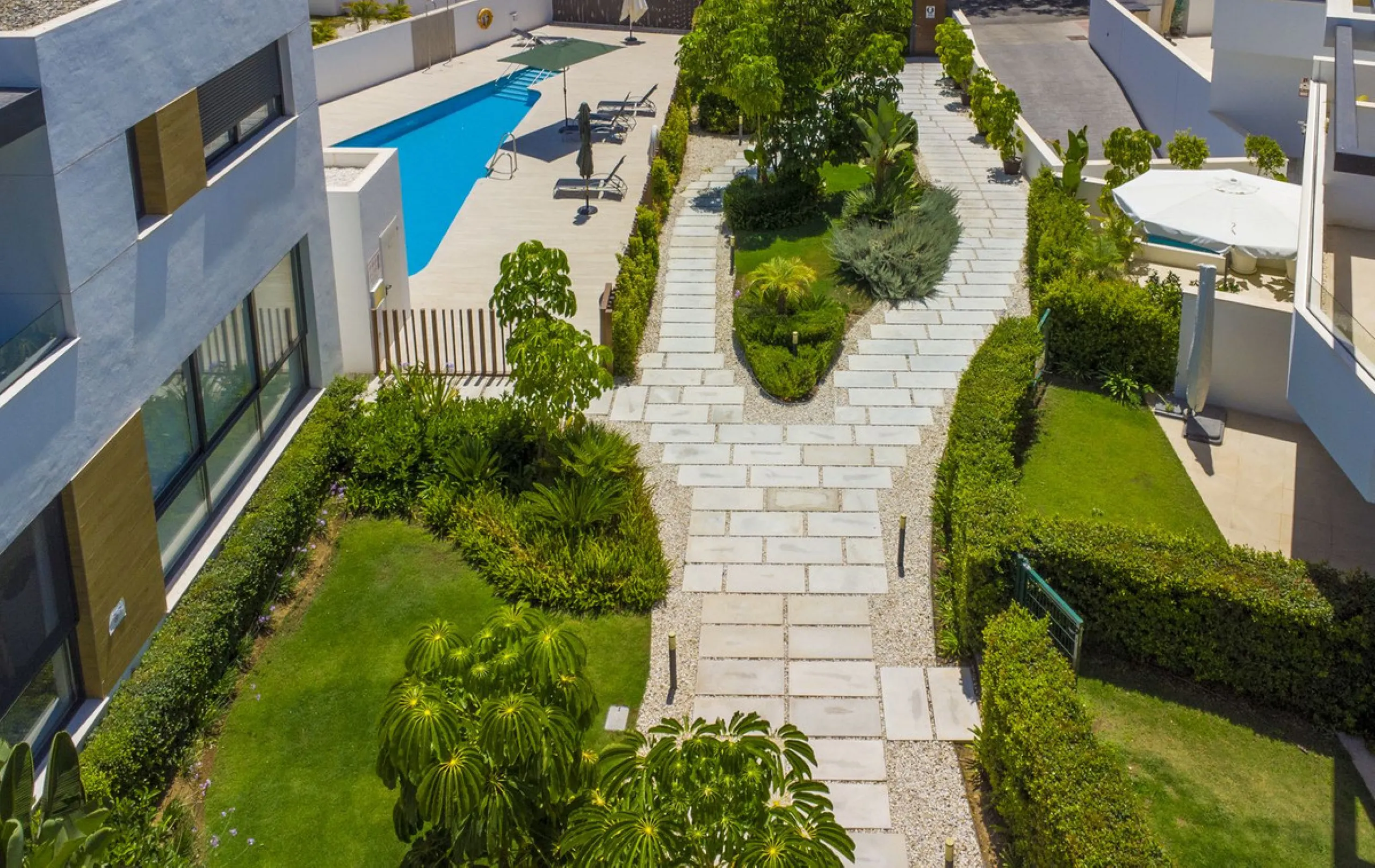 Magnificent 4-bedroom corner semi-detached villa in Marein Village, Los Naranjos, Marbella!