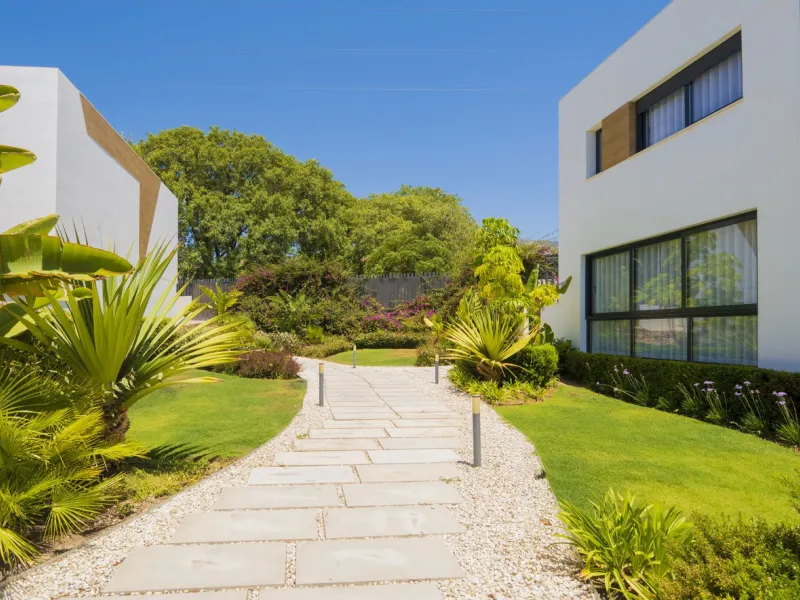 Magnificent 4-bedroom corner semi-detached villa in Marein Village, Los Naranjos, Marbella!