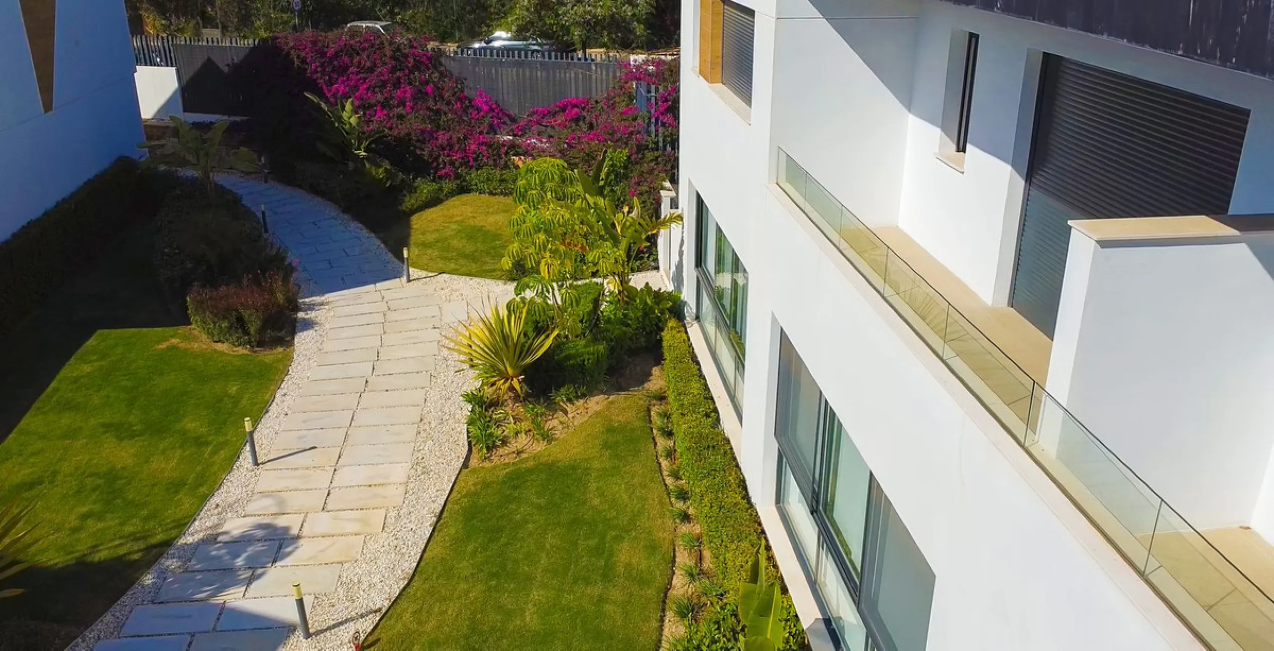 Magnificent 4-bedroom corner semi-detached villa in Marein Village, Los Naranjos, Marbella!
